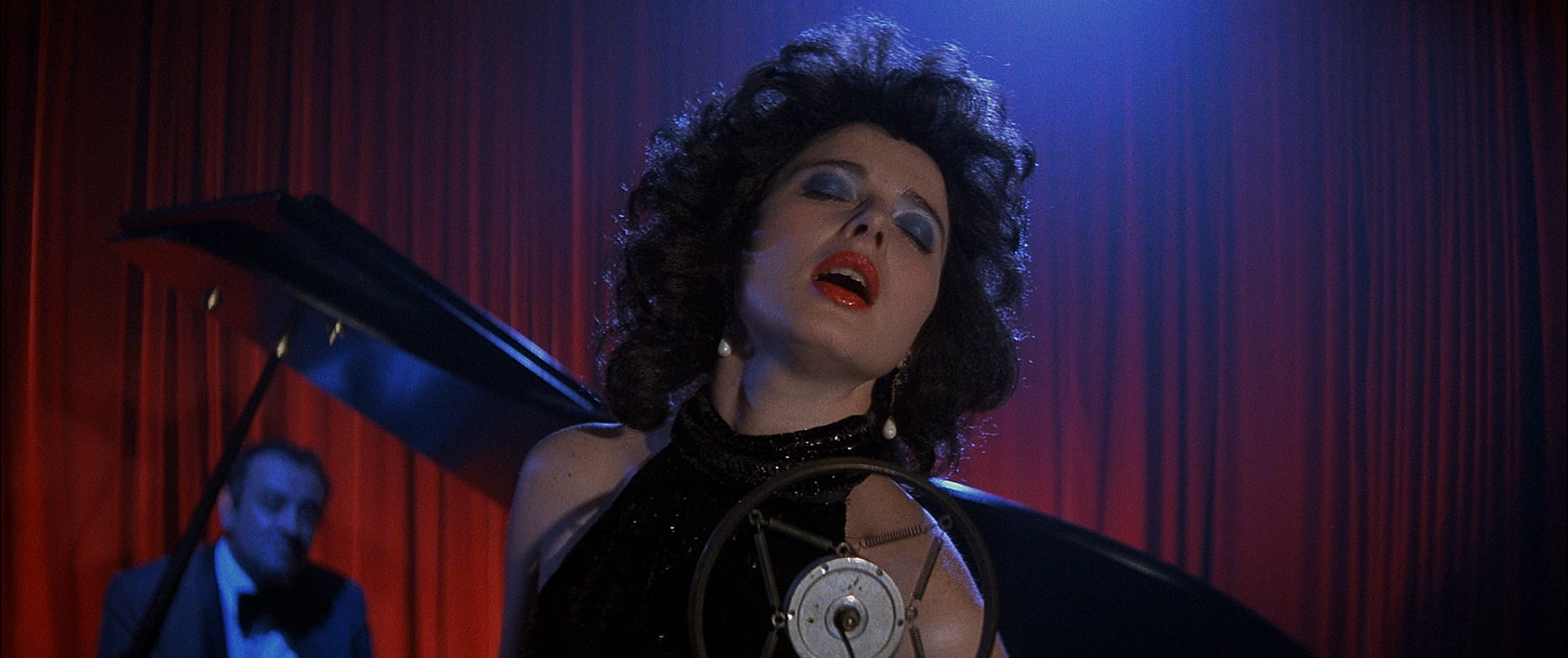 Blue Velvet (1986)