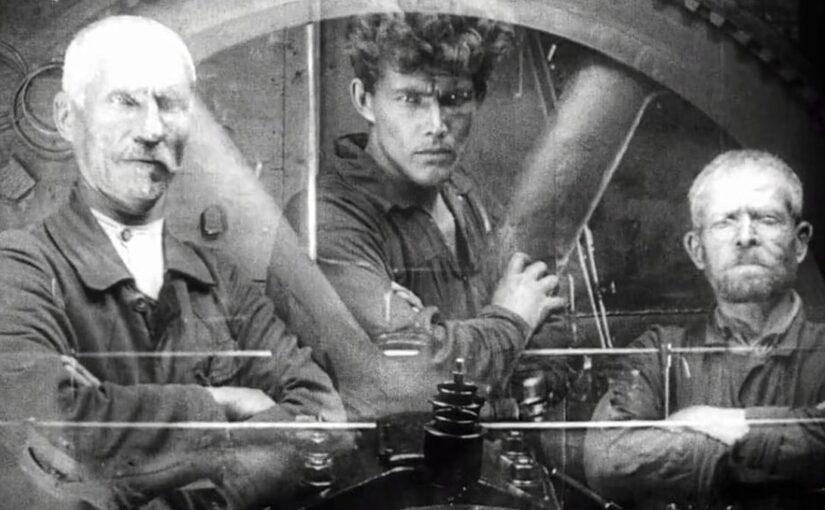 Strike (1925)
